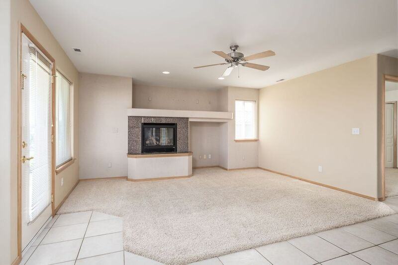 8812 W Rio Grande Ave - Photo 5 of 10