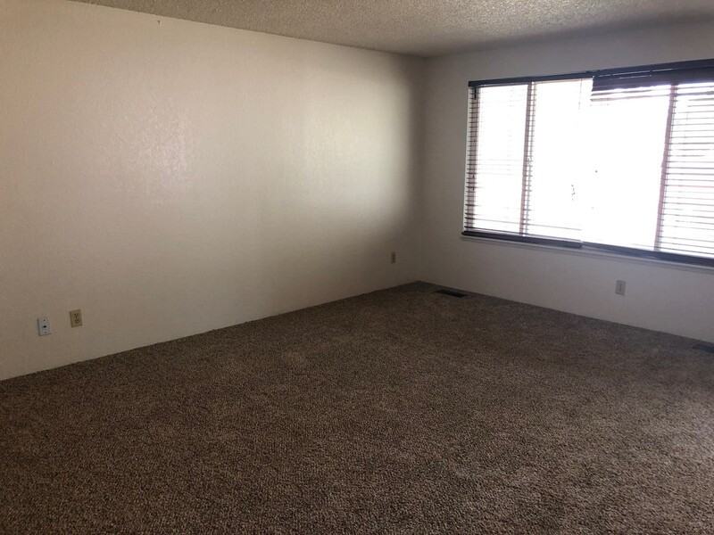 4971 Chukar Dr - Photo 4 of 7