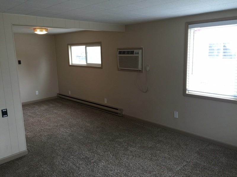309 Robert Ave - Photo 4 of 12