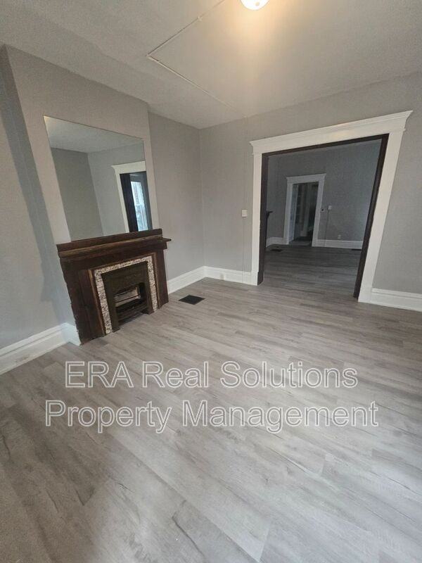 173 N 18th St - Photo 5 of 36