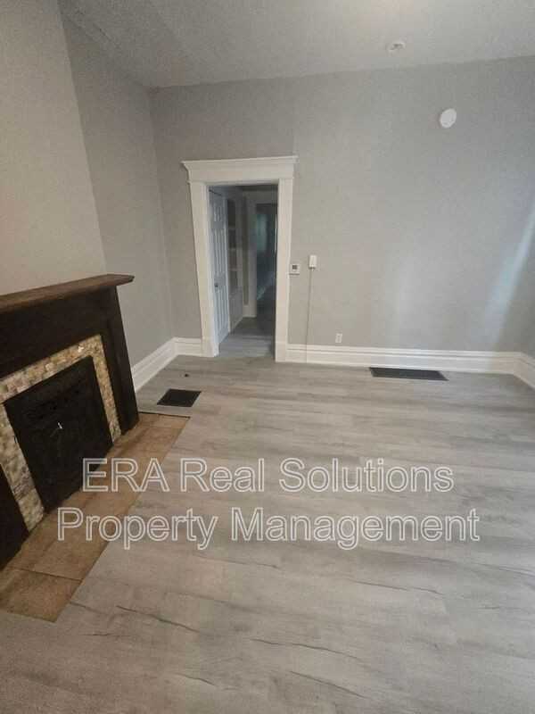 173 N 18th St - Photo 7 of 36