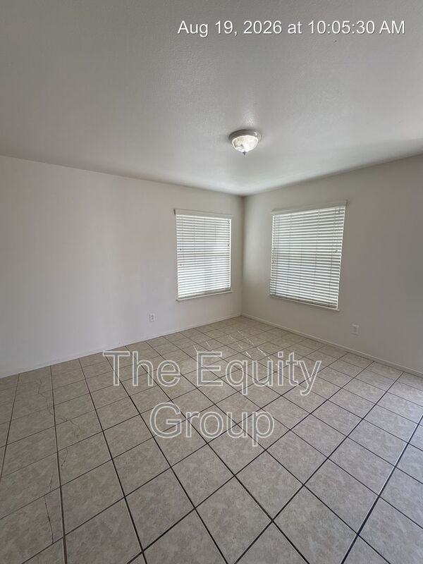 1340 S Santa Fe St - Photo 4 of 18