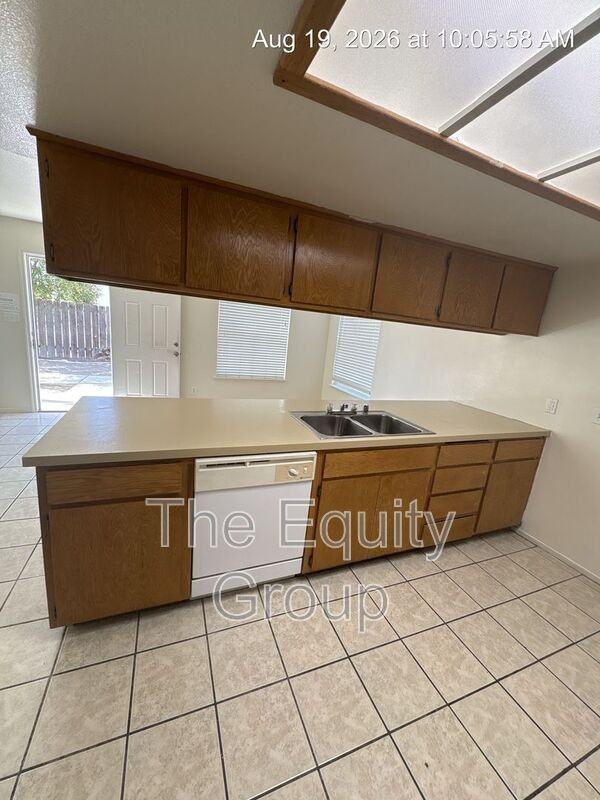 1340 S Santa Fe St - Photo 7 of 18
