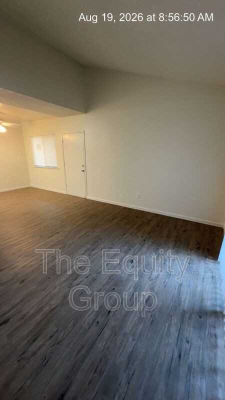 1322 W Elowin Ave - Photo 4 of 14
