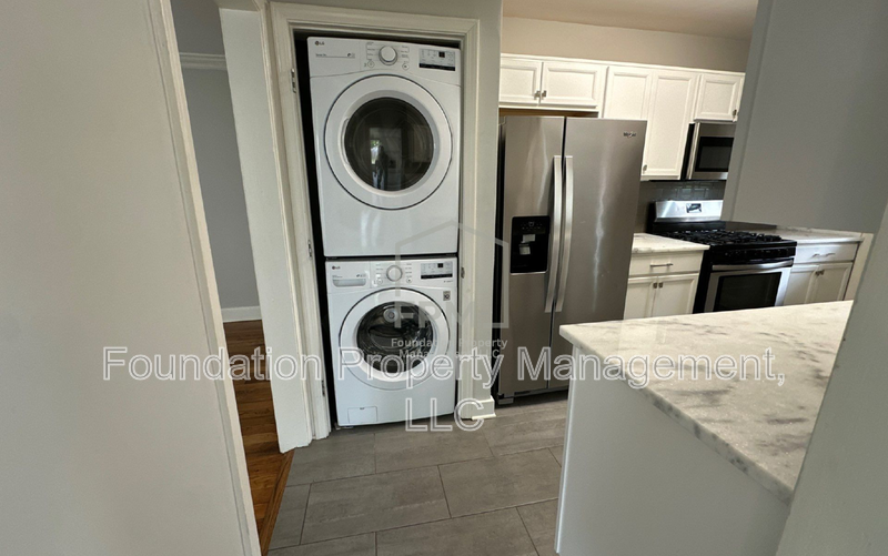3568 Philwood Ave - Photo 5 of 21