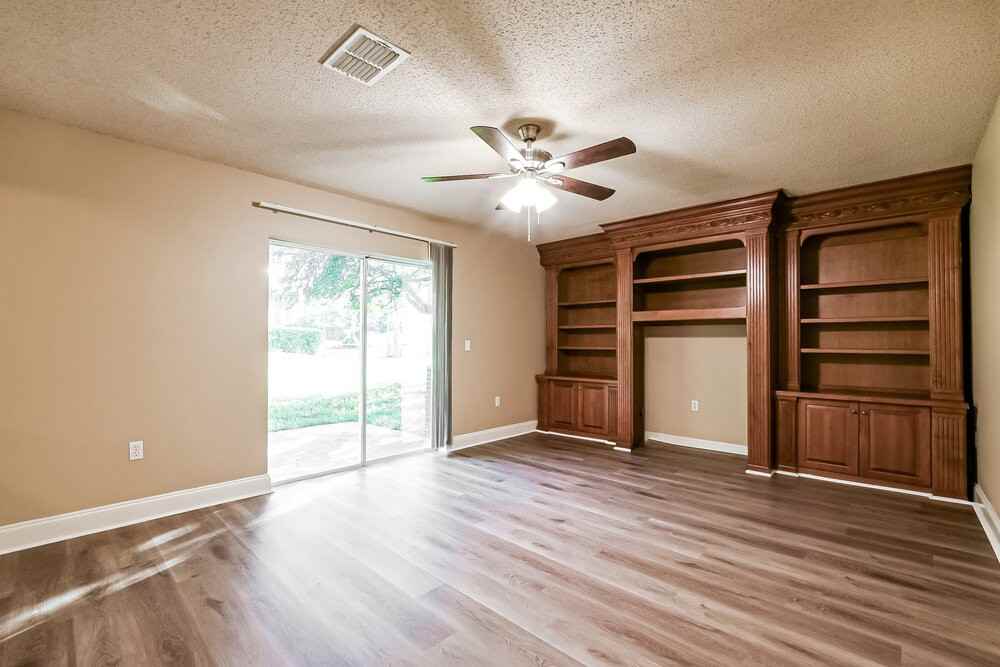 4785 Willamette Cir - Photo 4 of 17