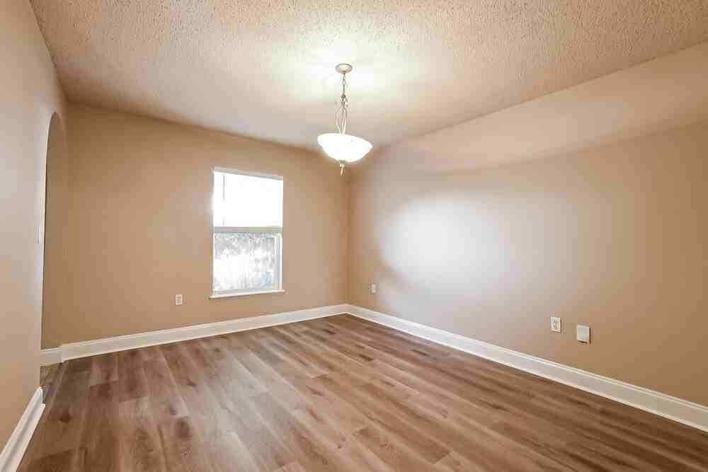 4785 Willamette Cir - Photo 5 of 17