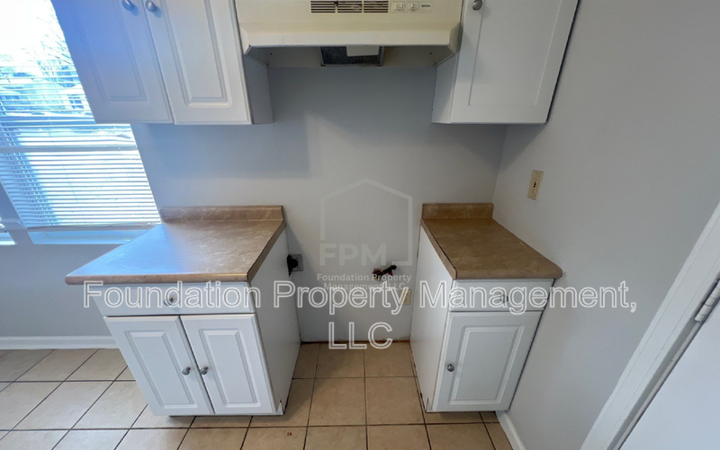 4498 Suncrest Dr - Photo 4 of 16