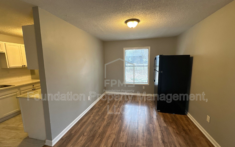 687 Creekstone Cir - Photo 6 of 21