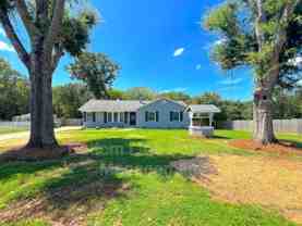 17120 Green Hill Rd - Photo 1 of 1