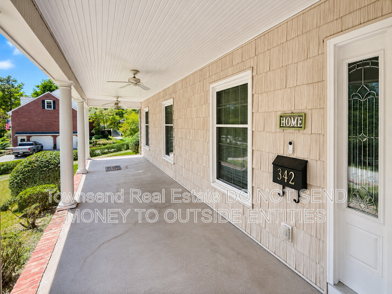 342 Devane St - Photo 2 of 32
