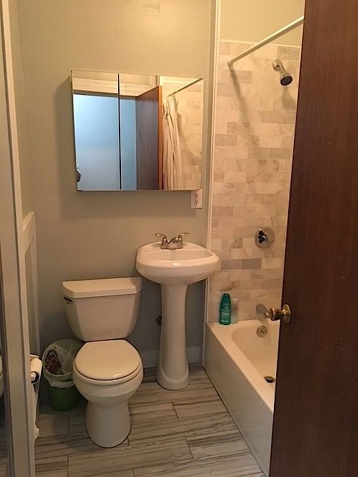 220 Prospect St - Photo 5 of 9