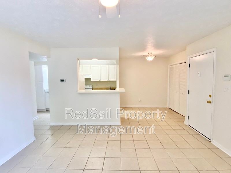 129 Haverford Ct - Photo 3 of 13