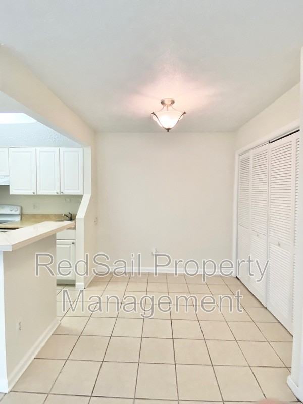 129 Haverford Ct - Photo 4 of 13