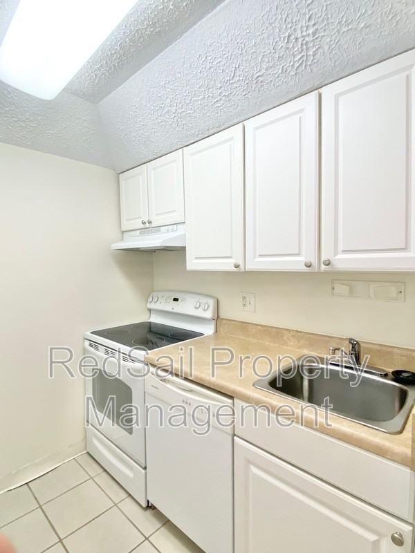 129 Haverford Ct - Photo 6 of 13