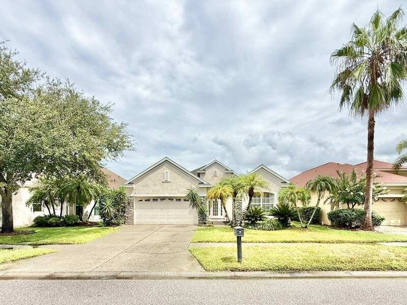 9512 Greenpointe Dr - Photo 4 of 50
