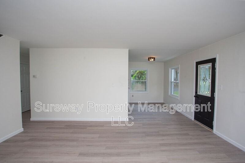 73 Somerset Dr - Photo 5 of 38