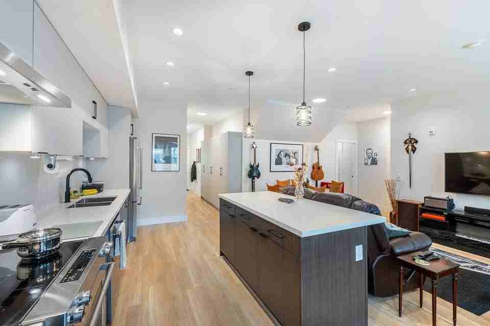 2306 Spring Street - Photo 2 of 19