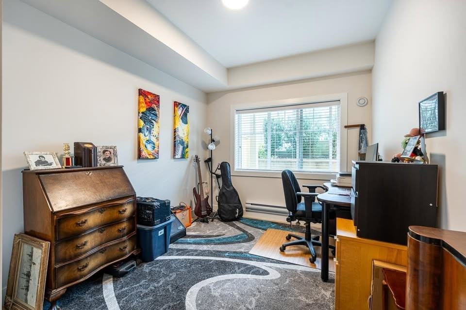 2306 Spring Street - Photo 4 of 19