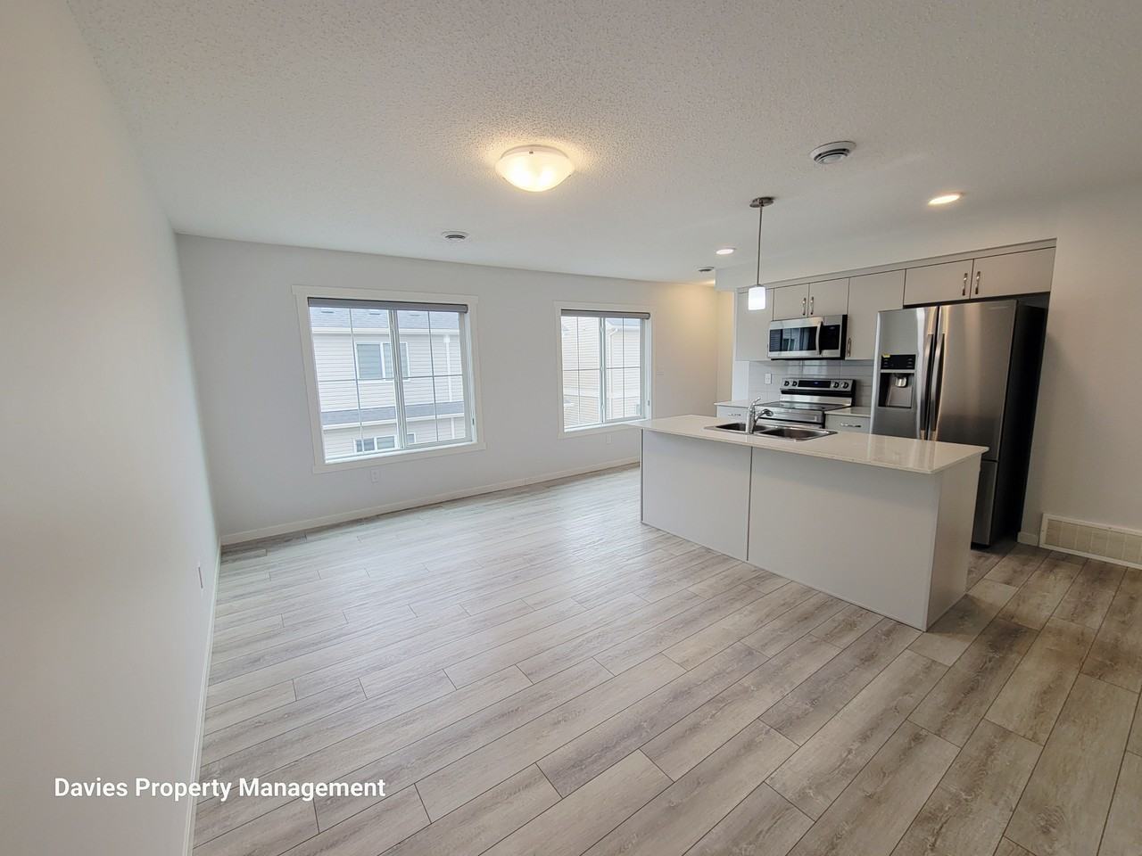 1110 Daniels Link Sw - Photo 3 of 13
