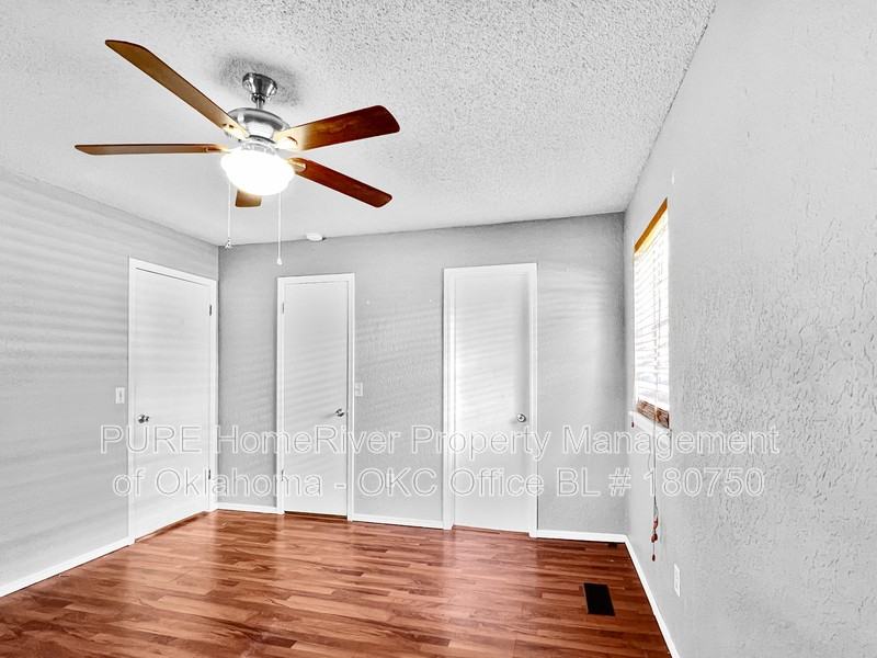 1029 Cambridge Dr - Photo 5 of 21