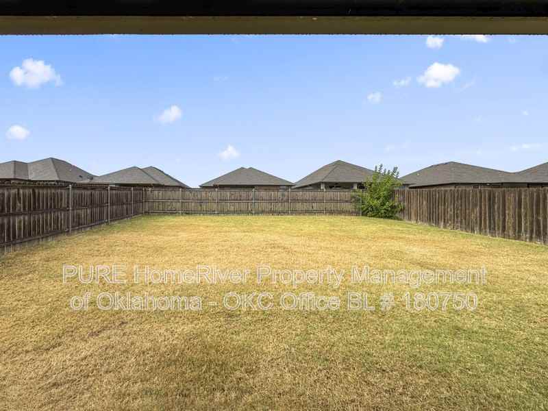 2416 Alta Vista Ln - Photo 4 of 18