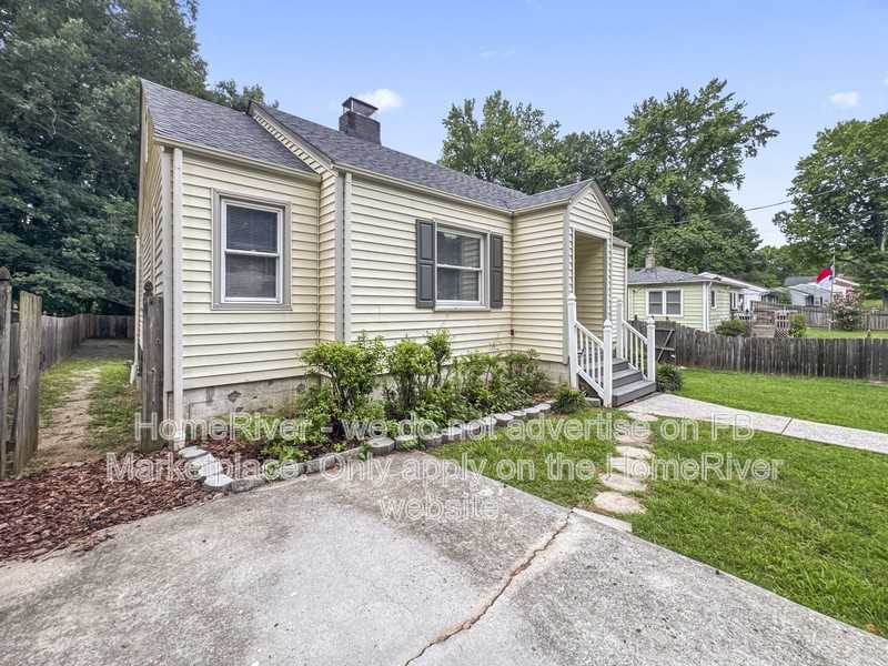 2203 Maywood St - Photo 2 of 19