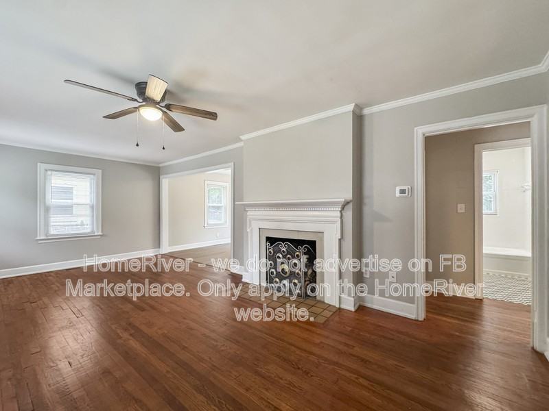 2203 Maywood St - Photo 3 of 19