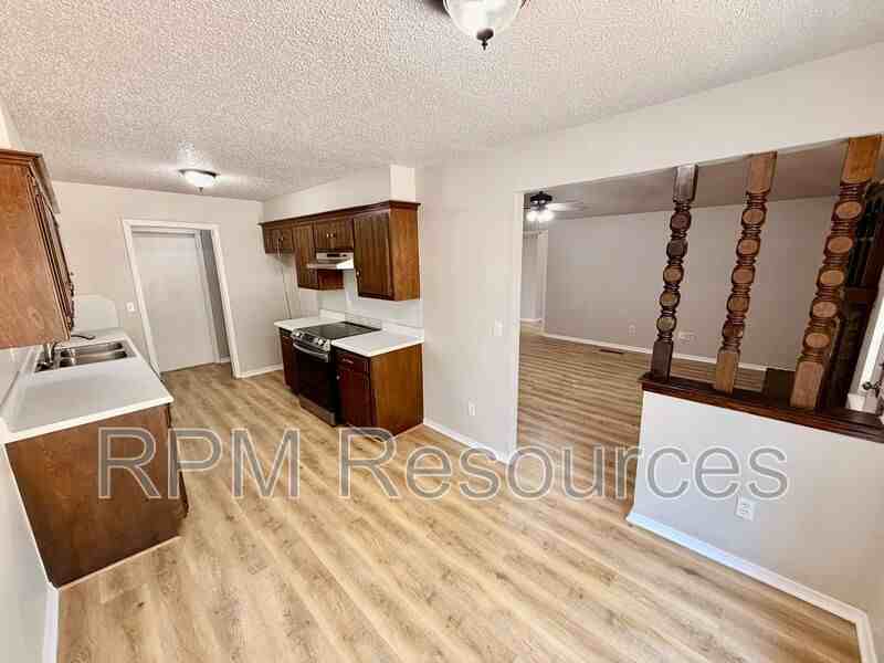 1208 Beano Bnd - Photo 7 of 21