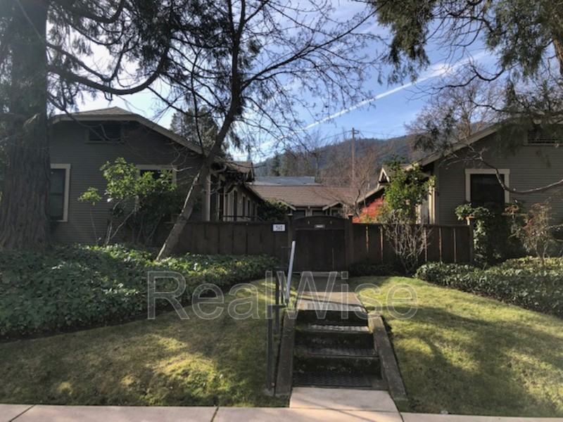 560 Siskiyou Blvd #2 - Photo 2 of 13