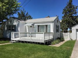 featured image of 1239 Nw Dogwood Ave