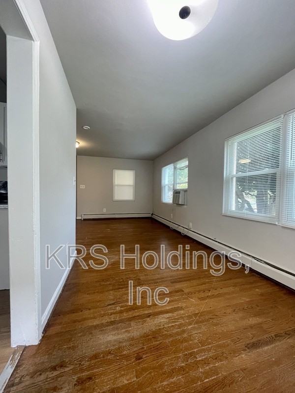 312 S Wayne St #1 - Photo 4 of 13