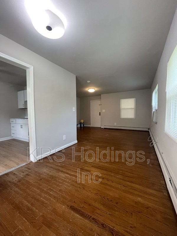 312 S Wayne St #1 - Photo 5 of 13