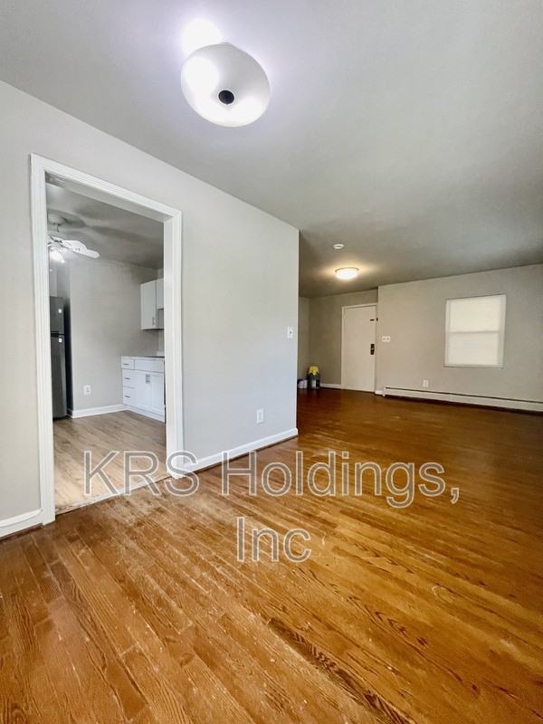 312 S Wayne St #1 - Photo 6 of 13