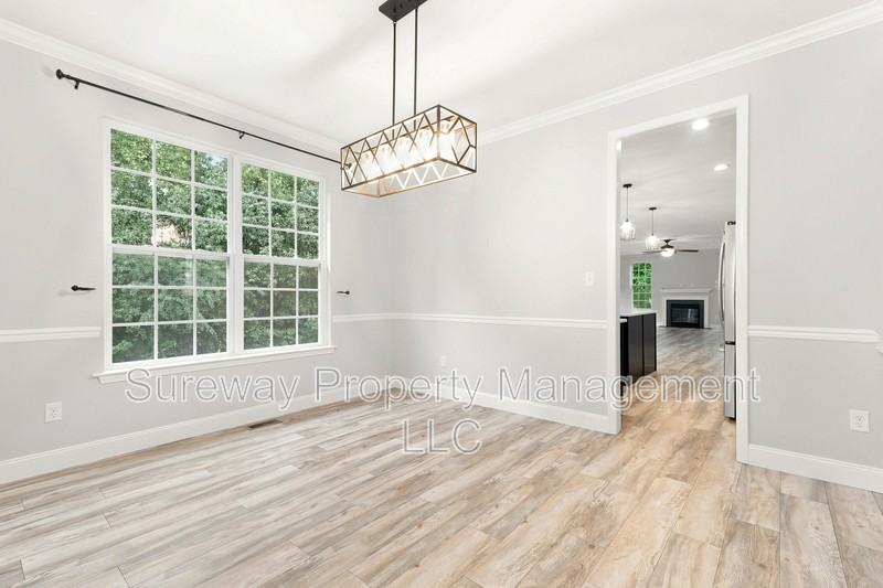13 Grist Mill Ct - Photo 4 of 30