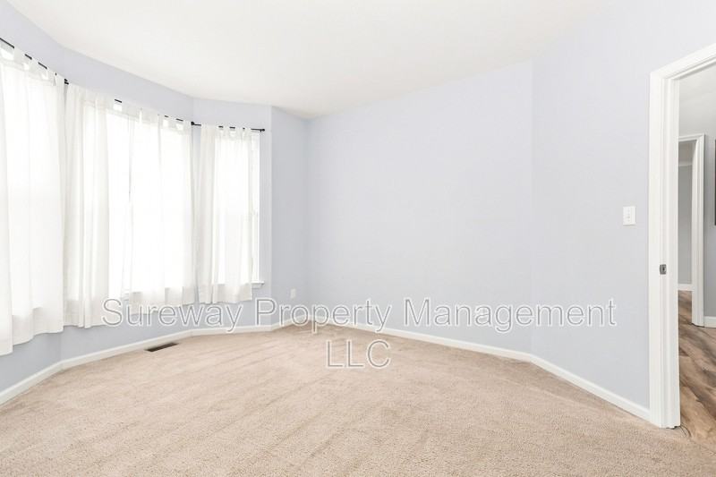 13 Grist Mill Ct - Photo 5 of 30