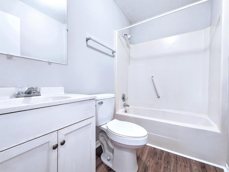 4453 Layola Ave - Photo 4 of 11