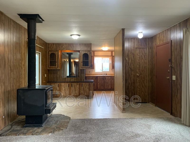 4620 Redwood Ave - Photo 5 of 22