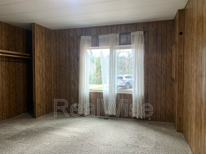 4620 Redwood Ave - Photo 7 of 22