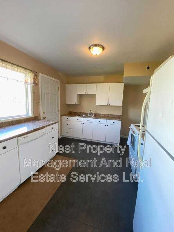 10 Little Wedeene St #1 - Photo 5 of 15
