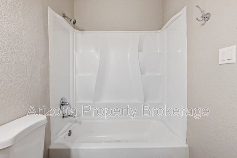 603 W Rio Salado Pkwy #203 - Photo 2 of 22