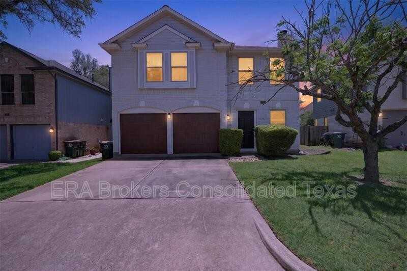 7601 Windrush Dr - Photo 2 of 39