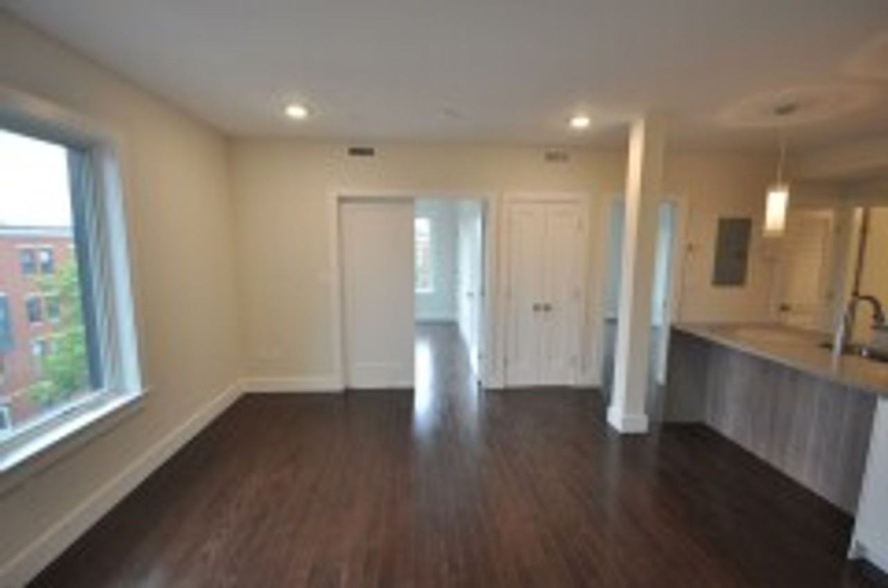 659 Massachusetts Ave - Photo 4 of 10
