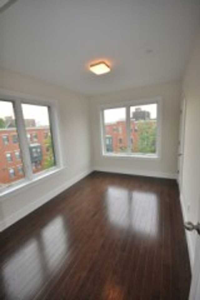 659 Massachusetts Ave - Photo 5 of 10