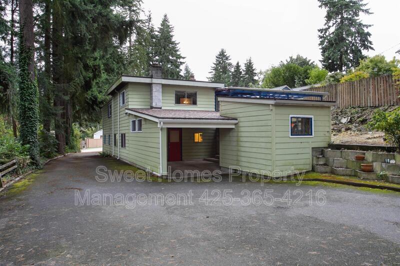1338 N 152nd St - Photo 2 of 30