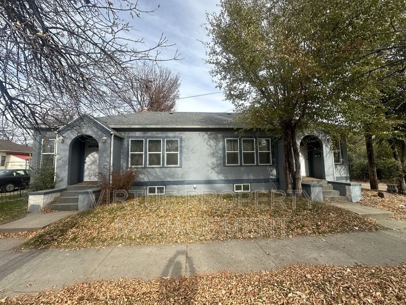 611 6th St - Photo 2 of 8