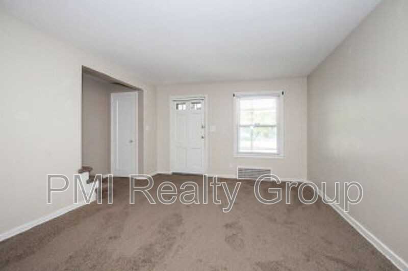 25141 Treadwell Ave - Photo 6 of 21