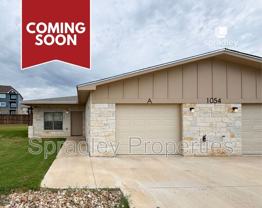 1045 Hibiscus Unit B - Photo 1 of 1