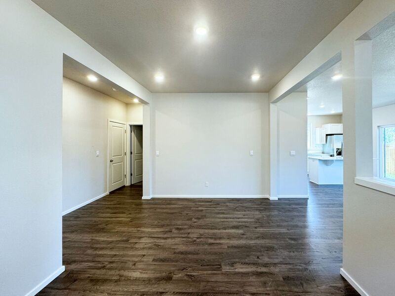 2912 W St - Photo 6 of 46