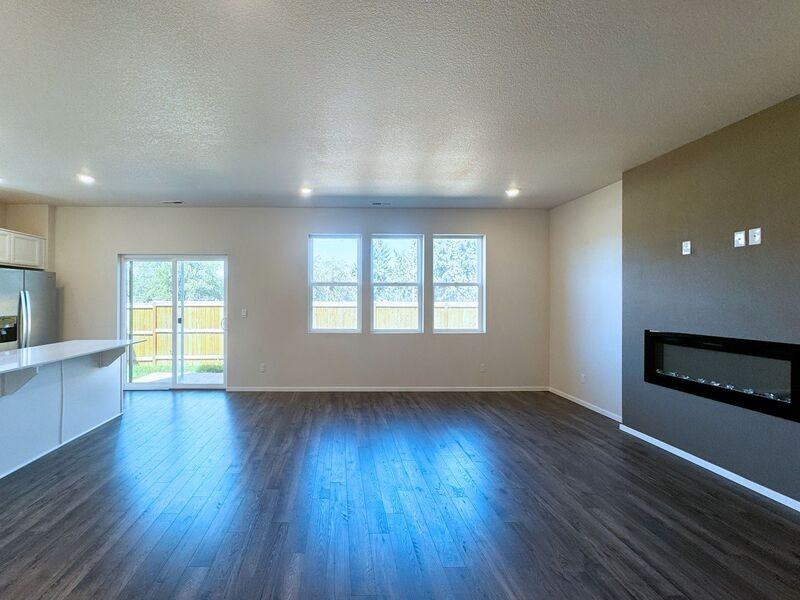 2912 W St - Photo 7 of 46